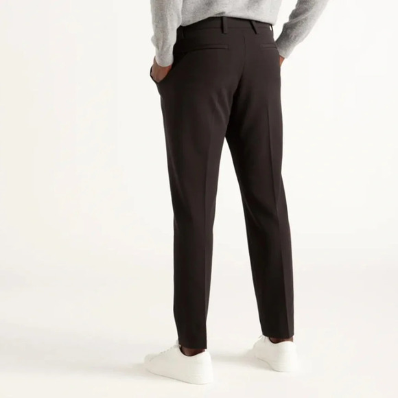 Quince Ultra-Stretch 24/7 Smart Chino Pant - Picture 3 of 8